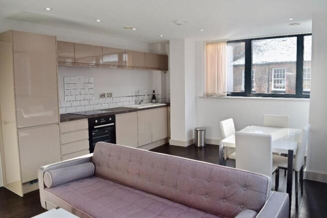 1 bed Apartment to rent Image 4