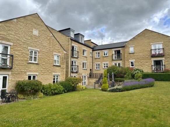 1 bed Apartment for sale Image 8