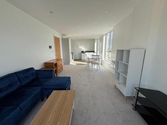 Open-plan Lounge