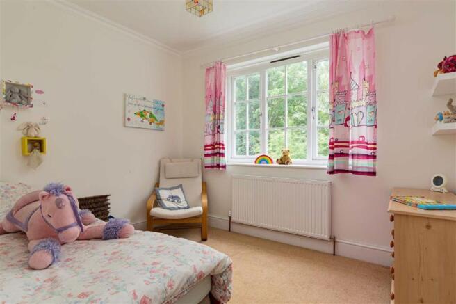 BEDROOM 4