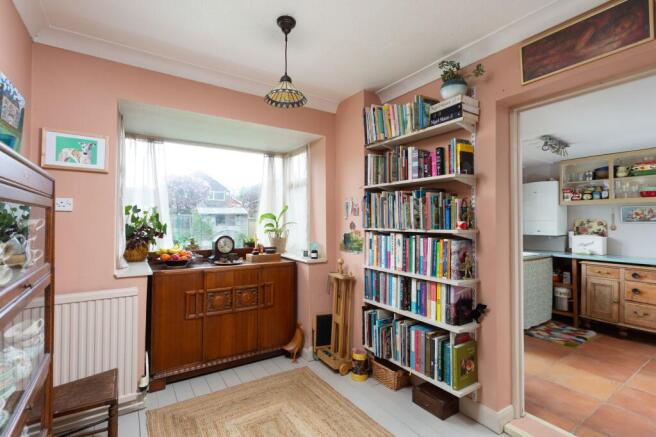 4 bed Semi-Detached for sale Image 8