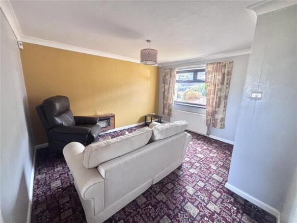 3 bed Semi-Detached for sale Image 5