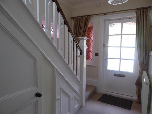 RECEPTION HALLWAY