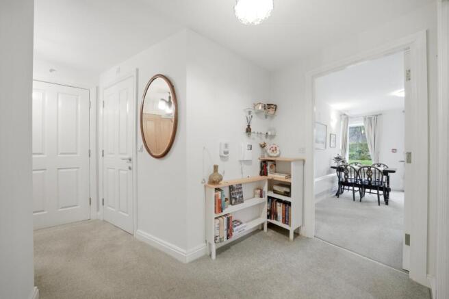 2 bed Apartment for sale Image 10
