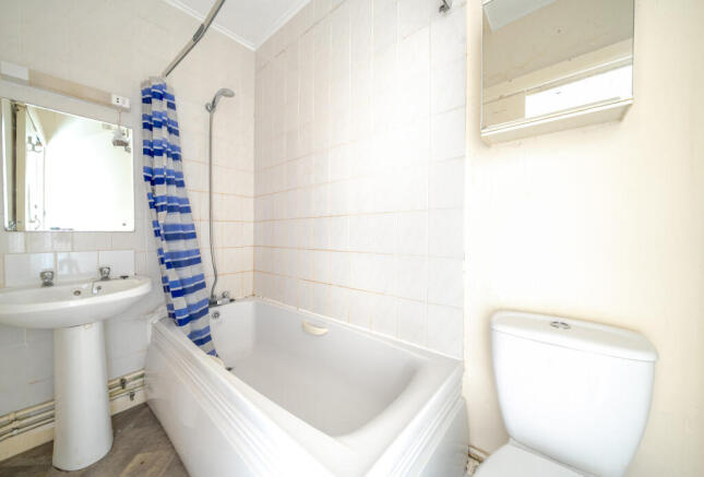 1373625-9-68fb78f...