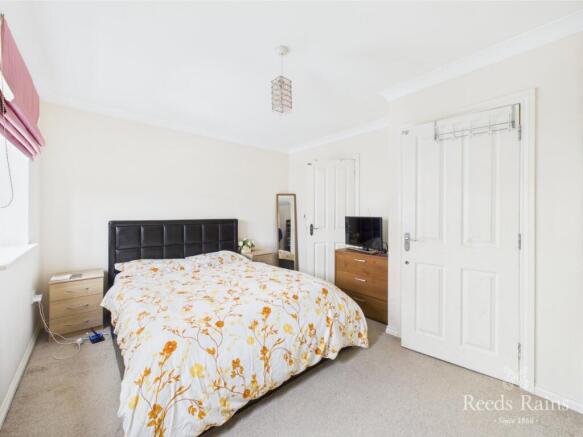 3 bed Terraced for sale Image 10