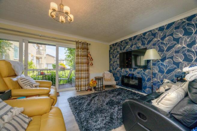 2 bed Apartment for sale Image 5