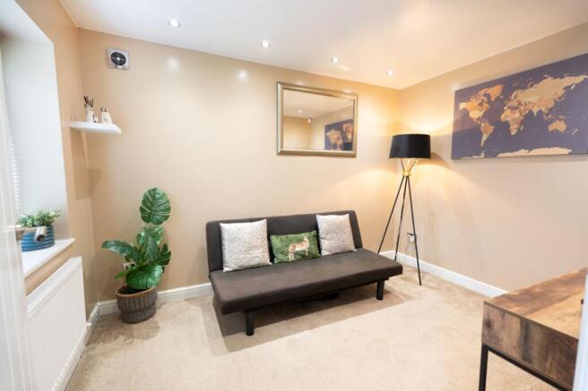 4 bed Detached for sale Image 10