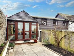 5, Court Farm Barns, Wilton Way, Newton Abbot TQ12 5PG