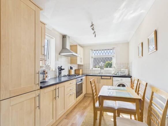 2 bed Bungalow for sale Image 5