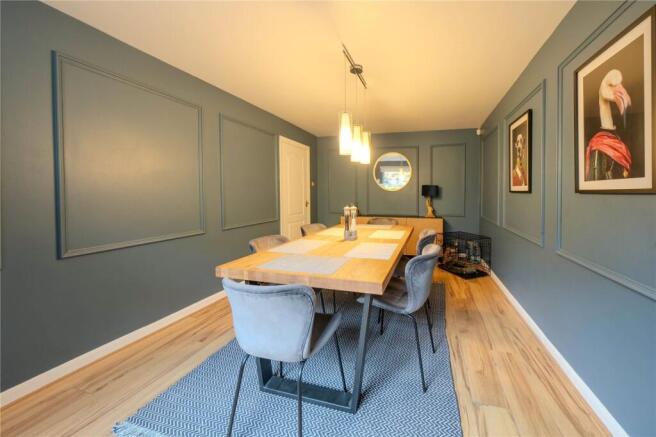 4 bed Detached for sale Image 5
