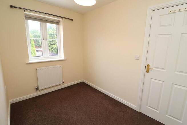 Bedroom 2.JPG