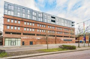 Flat 10, 16 22 Ashwood House, Pembroke Broadway, Camberley GU15 3FB