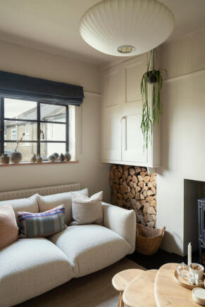 195378 - THORPE-CRESCENT-18.jpg