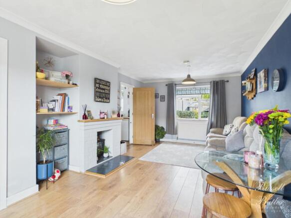 CAM01995G0-PR0425-STILL003