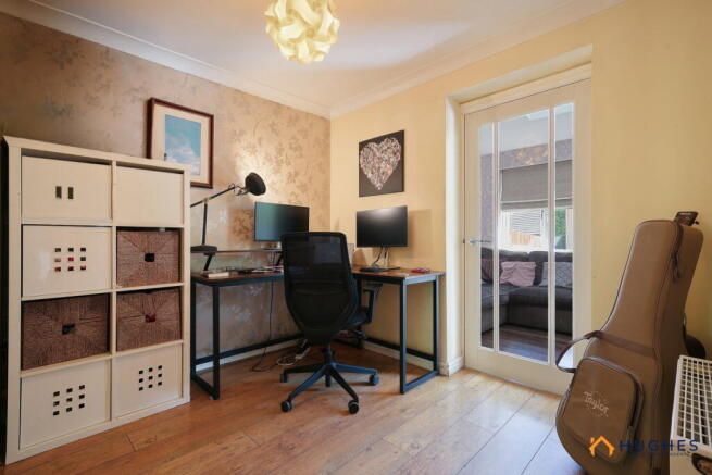 4 bed Detached for sale Image 11