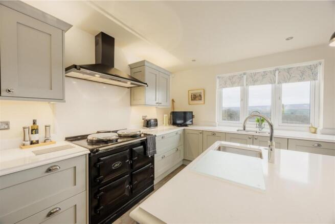 3 bed Detached for sale Image 5