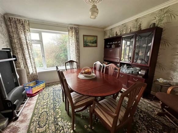 Dining Room.jpg