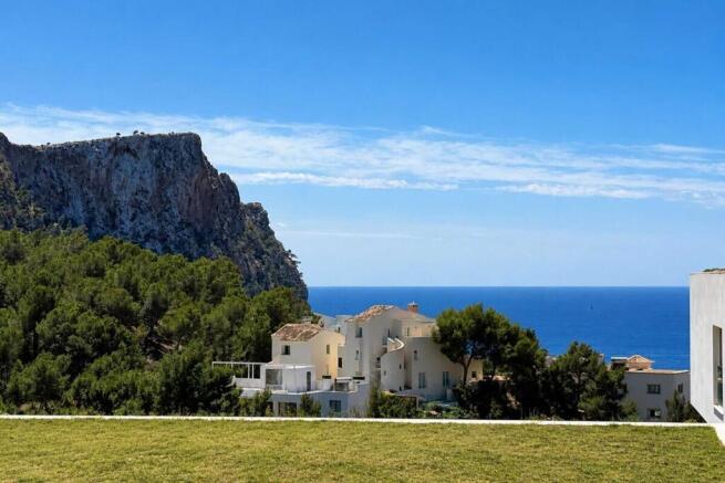 03 cala llamp Meerblickvilla mit eigenem Pool in privater Villen-Anlage kaufen felsen
