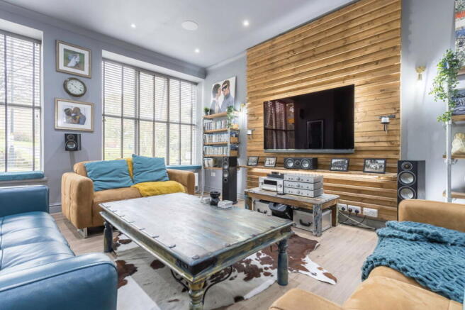 3 bed Terraced for sale Image 4