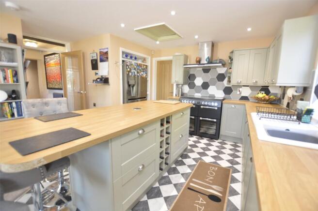 Kitchen/Breakfast