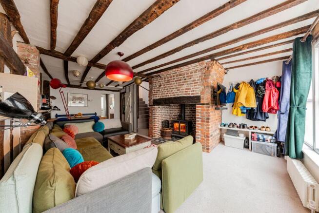 Living Room (5)