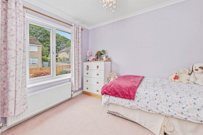 4 bed Detached for sale Image 12