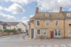 2, Old Town, Wotton-under-edge GL12 7DH