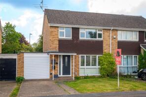 64, Sarum Crescent, Wokingham RG40 1XF