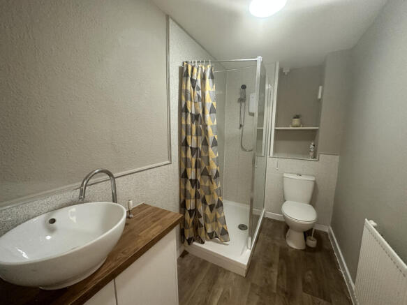 1 bed Flat to rent Image 4