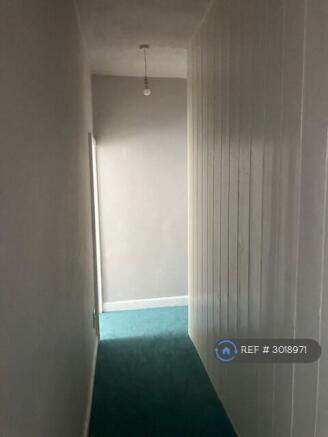 2 bed Terraced to rent Image 9