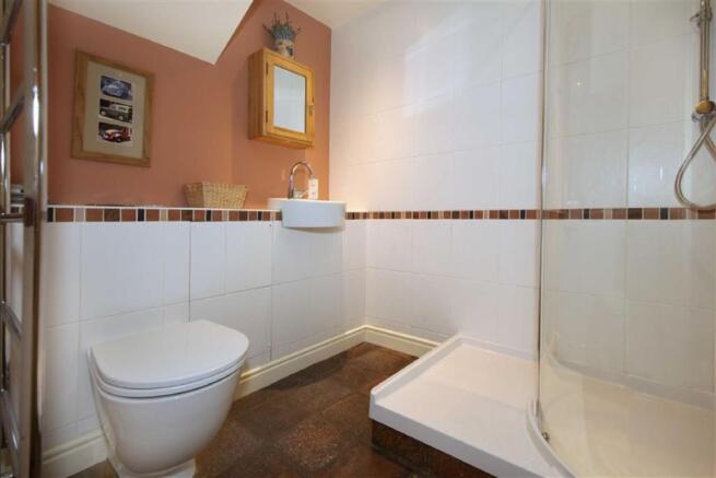 SHOWER ROOM