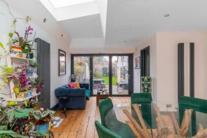 96 Honeysuckle House, North Street, Bristol BS16 5SF