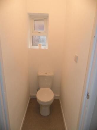 3 bed House to rent Image 8