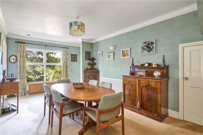 5 bed Detached for sale Image 5