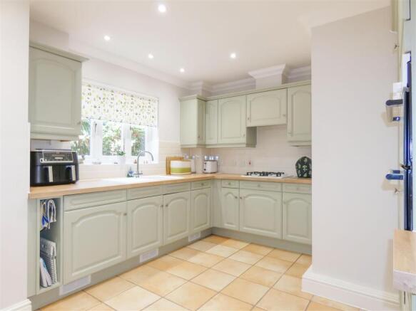 Kitchen/Breakfast Room