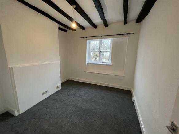Bedroom 1.JPG