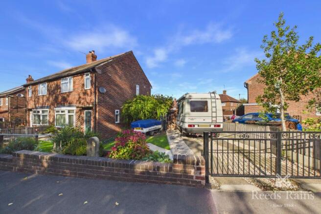 2 Bedroom Semi-Detached in WF10 5LX