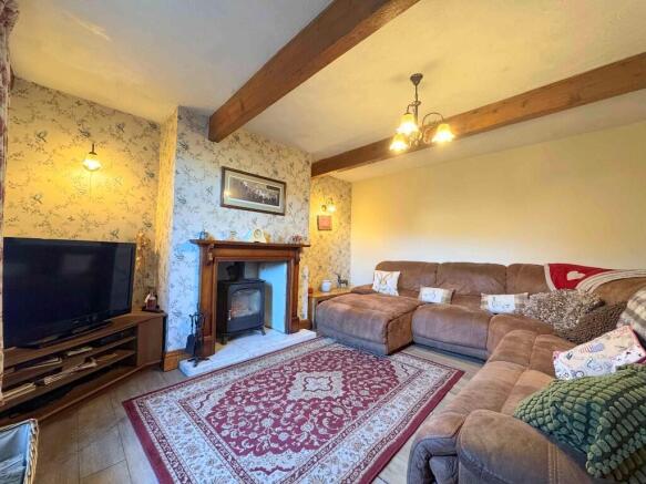 4 bed Semi-Detached for sale Image 5