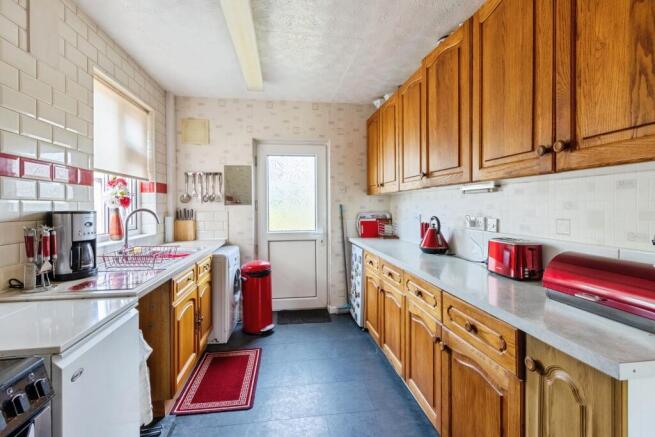 3 bed Semi-Detached for sale Image 10