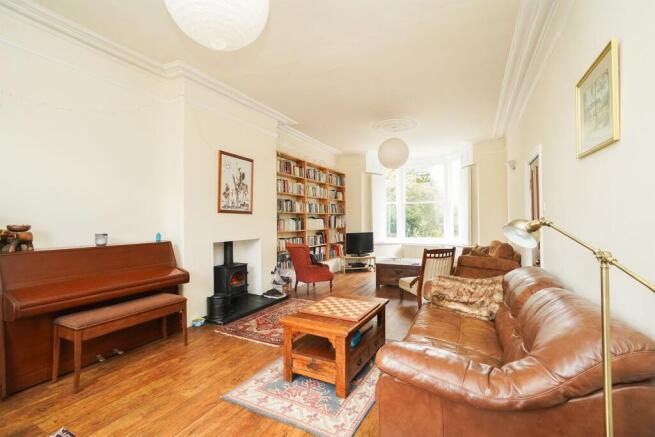 4 bed Detached for sale Image 6
