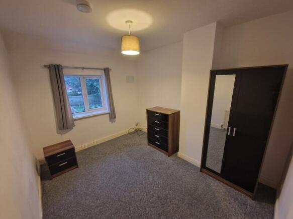 6 bed End of Terrace to rent Image 9