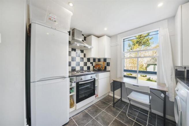 Ground Floor Flat, 4 Bassein Park Road - gA7YJz800
