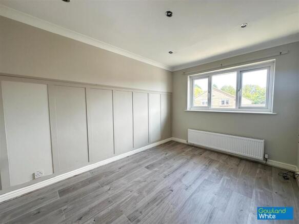 3 bed Semi-Detached for sale Image 11