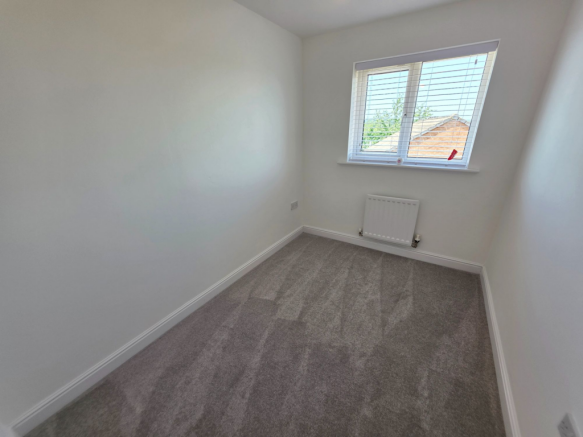3 bed Semi-Detached for sale Image 8