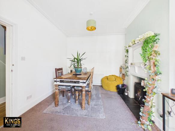 3 bed Town House for sale Image 9