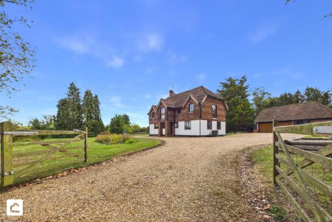 Brishing Road Clarendons Rental Through Gate 