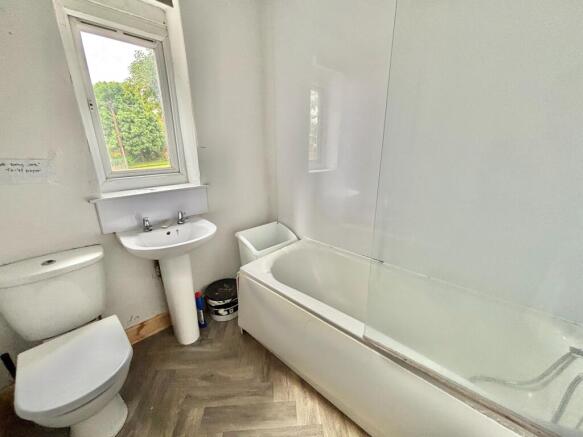 2 bed End of Terrace to rent Image 8