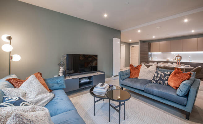 3 bed Apartment to rent Image 12