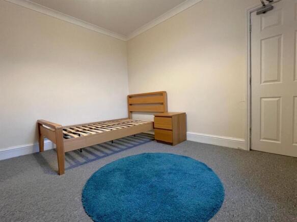Room 2 v.2.jpg
